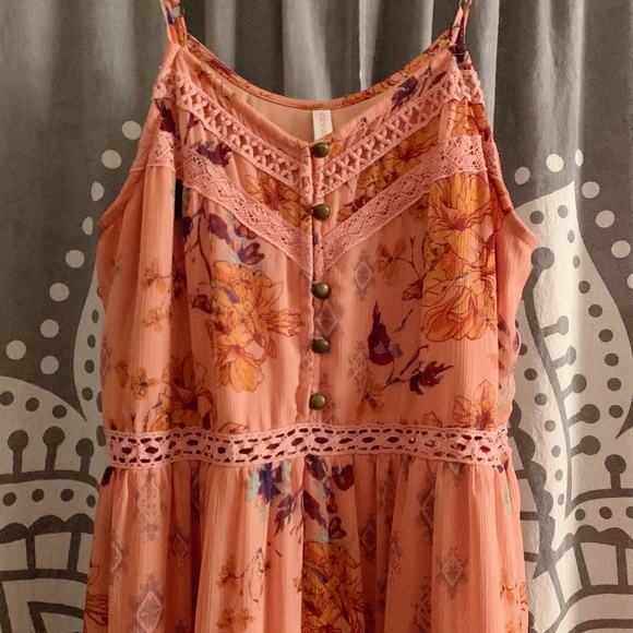 Target Dresses & Skirts - Floral pink dress